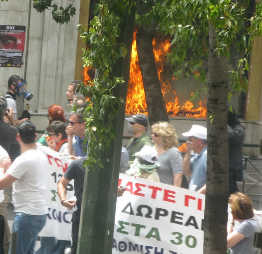 Γιατί να θυμόμαστε τους νεκρούς της Marfin;