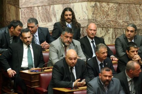 Ποιοι και γιατί ανέχονται τη Χρυσή Αυγή;