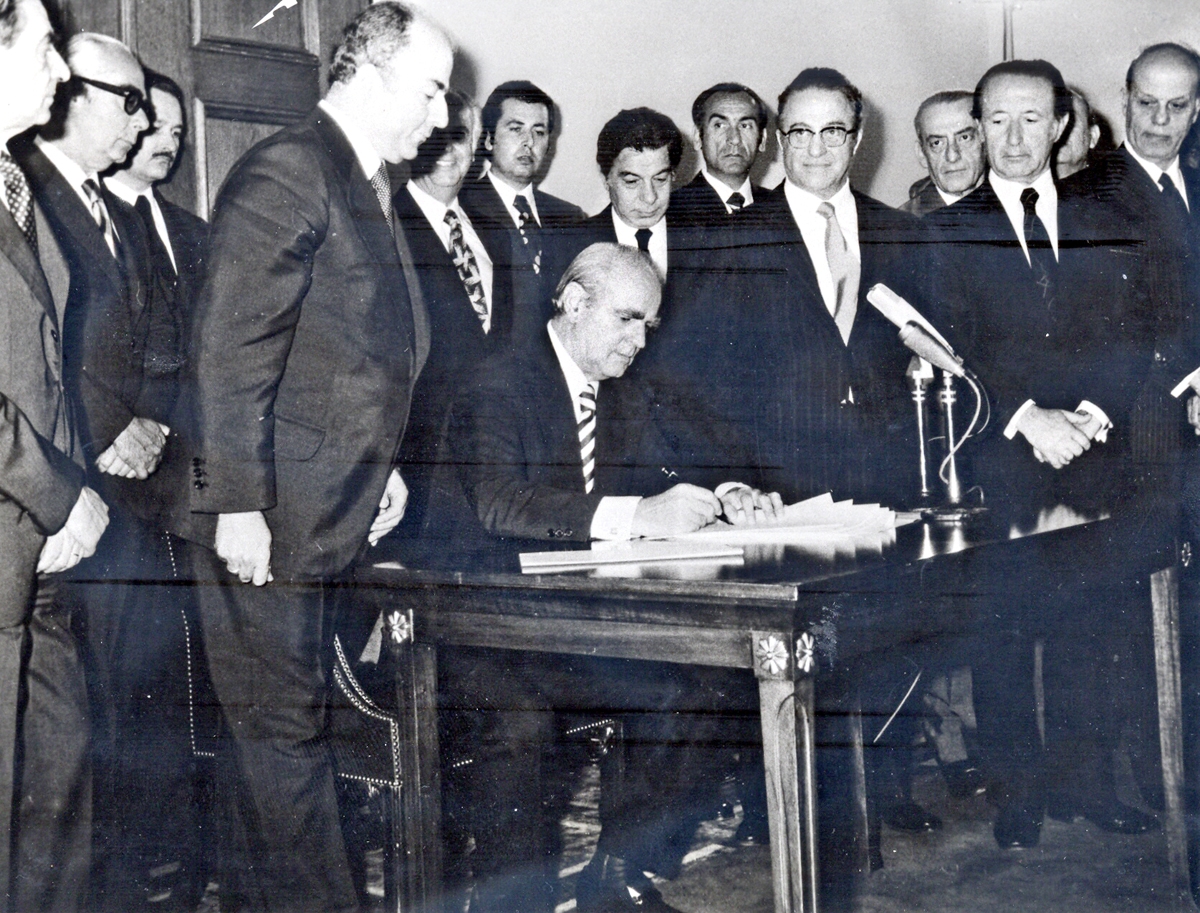 Το δώρο του Κωνσταντίνου Καραμανλή