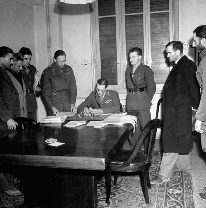 Ιστορικές πηγές και οι μύθοι του  Δεκέμβρη