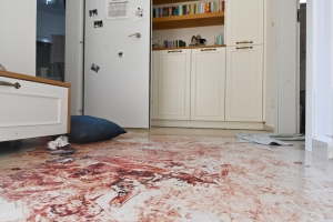 &Sigma;&pi;ί&tau;&iota; &sigma;&tau;&omicron; &kappa;&iota;&mu;&pi;&omicron;ύ&tau;&sigmaf; &Nu;&alpha;&chi;ά&lambda; &Omicron;&zeta; &mu;&epsilon;&tau;ά &tau;&omicron; &delta;&omicron;&lambda;&omicron;&phi;&omicron;&nu;&iota;&kappa;ό &pi;έ&rho;&alpha;&sigma;&mu;&alpha; &tau;&rho;&omicron;&mu;&omicron;&kappa;&rho;&alpha;&tau;ώ&nu; &tau;&eta;&sigmaf; &Chi;&alpha;&mu;ά&sigmaf;, &sigma;&tau;&iota;&sigmaf; 7 &Omicron;&kappa;&tau;&omega;&beta;&rho;ί&omicron;&upsilon; 2023.  
