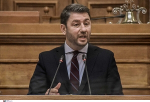 &Omicron; &pi;&rho;ό&epsilon;&delta;&rho;&omicron;&sigmaf; &tau;&omicron;&upsilon; &Kappa;&Iota;&Nu;&Alpha;&Lambda;, &Nu;ί&kappa;&omicron;&sigmaf; &Alpha;&nu;&delta;&rho;&omicron;&upsilon;&lambda;ά&kappa;&eta;&sigmaf;.