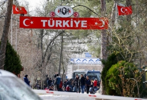 Έβρος. Οι αστυνομικοί με τη συνδρομή συνοριοφυλάκων έχουν σφραγίσει τα σύνορα.